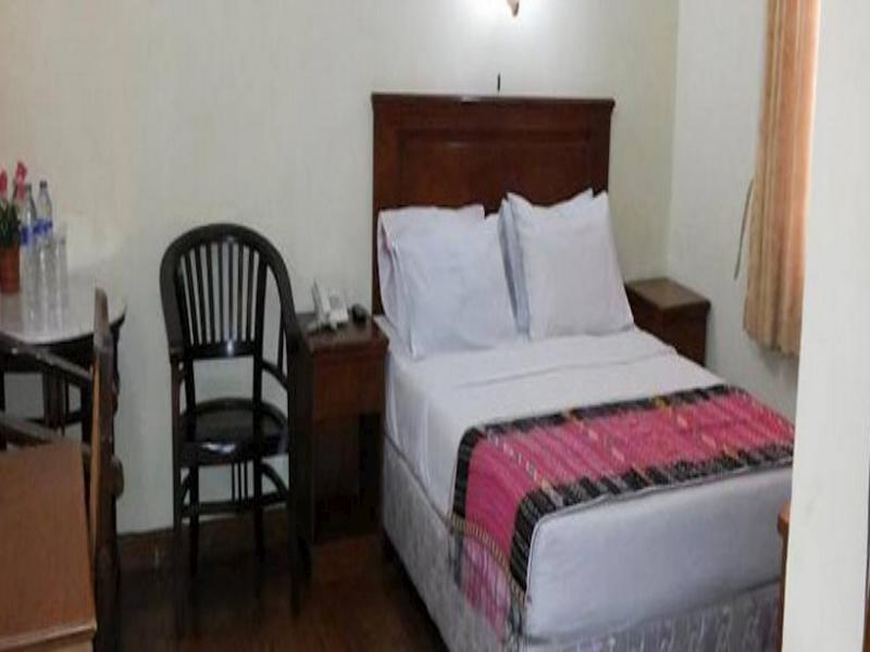 Oyo 1030 Hotel Bumi Asih Medan Bagian luar foto